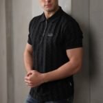 פולו קצר עם רוכסן של BERARDI-Denim – תמונה 5