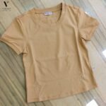 ⁦טי שירט חלק לצעירות GIORGIO BELLINI-GBSK3050-Camel⁩ – תמונה ⁦4⁩