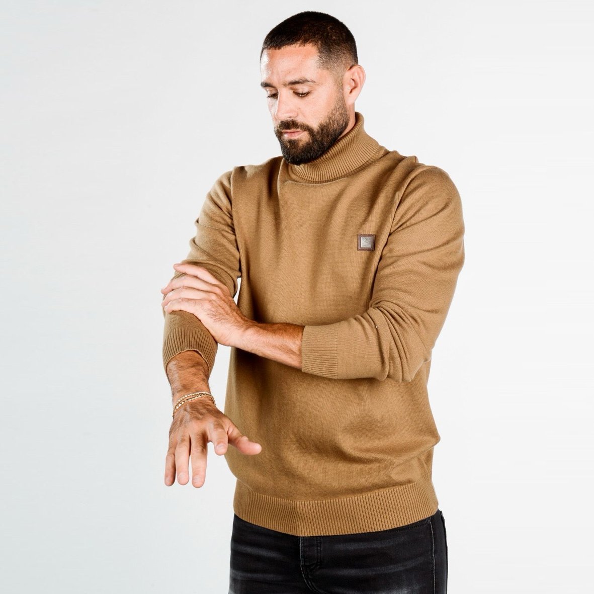 GIORGIO-CAVANNI-MHN-12-DARK-CAMLE.jpg סריג גולף לגברים של GIORGIO CAVANNI – תמונה 1