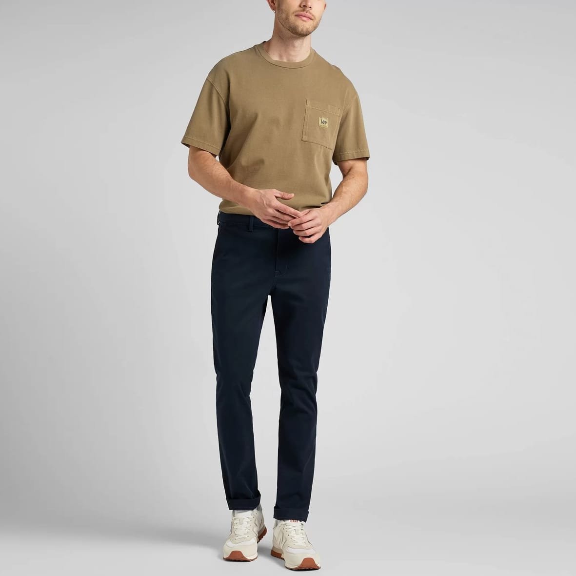 LEE-Slim-Chino-L71LTY64.jpg מכנס כותנה צ'ינו של LEE Slim Chino – תמונה 1
