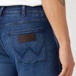 ⁦גינס של Wrangler Larston⁩ – תמונה ⁦5⁩
