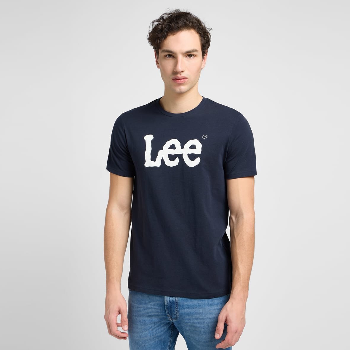 טי-שירט-חלקה-עם-הדפס-לוגו-LEE-112116126-NAVY.jpg טי-שירט ניביי עם הדפס לוגו LEE – תמונה 1