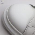 ⁦נעליים עם שרוכים לבן של BLANK⁩ – תמונה ⁦6⁩