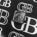 ⁦חולצת טי מעוצבת שחור של GIORGIO BELLINI⁩ – תמונה ⁦6⁩