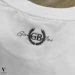 ⁦טי-שירט מעוצבת לבן של GIORGIO BELLINI⁩ – תמונה ⁦7⁩