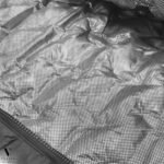 ⁦מעיל פוך עם קפוצ'ון מתפרק של NOW JEANS⁩ – תמונה ⁦4⁩