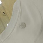 ⁦טי שירט אוברסייז של ROBERTO VINO⁩ – תמונה ⁦5⁩