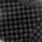 ⁦טי שירט שחור מעוצב מבד סריג של CLOSER⁩ – תמונה ⁦4⁩