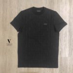 ⁦טי שירט שחור עיצוב מודפס של CLOSER⁩ – תמונה ⁦2⁩