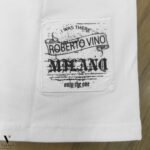 ⁦טי שירט לבן עיצוב מודפס של ROBERTO VINO⁩ – תמונה ⁦6⁩