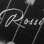 ⁦טי-שרט עיצוב מודפס שחור של ENRICO ROSSI⁩ – תמונה ⁦11⁩