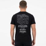 ⁦טי-שרט שחור עם עיצוב מודפס של ICON PARIS⁩ – תמונה ⁦2⁩