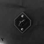 ⁦פולו קצר שחור מעוצב בצדדים של SHARK SPORT⁩ – תמונה ⁦7⁩